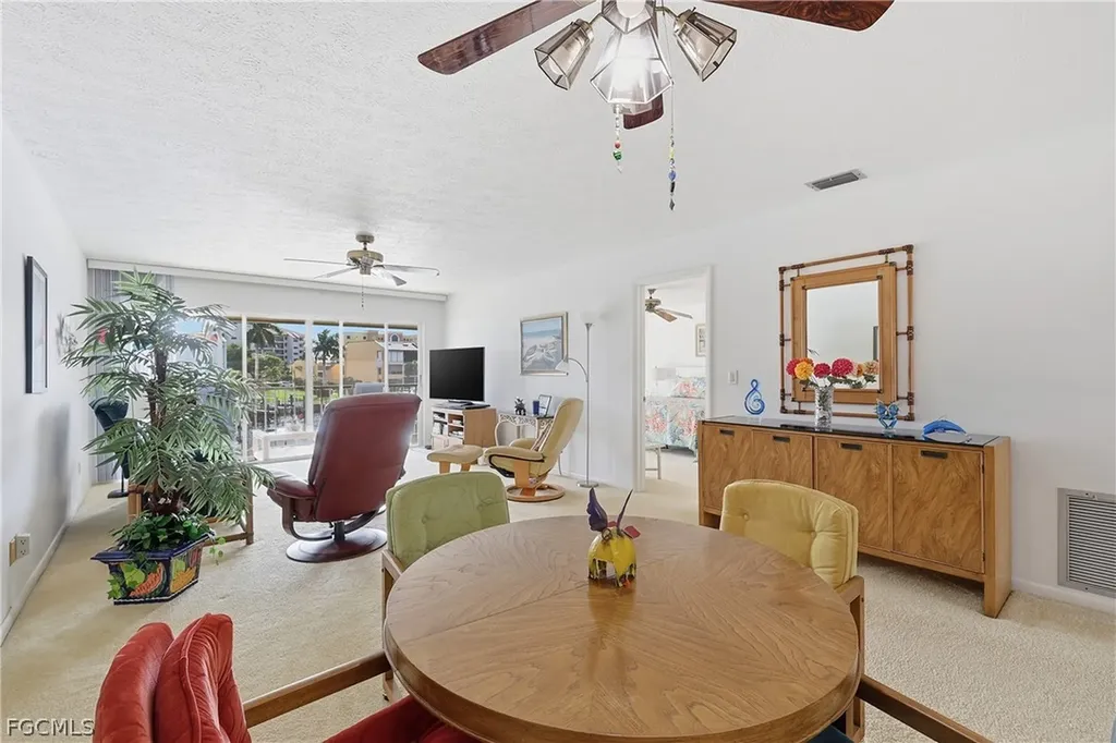 4005 SE 19th Place Cape Coral FL 33904