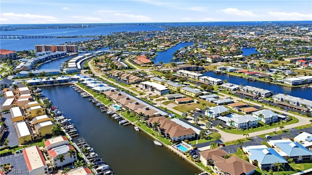 4005 SE 19th Place Cape Coral FL 33904