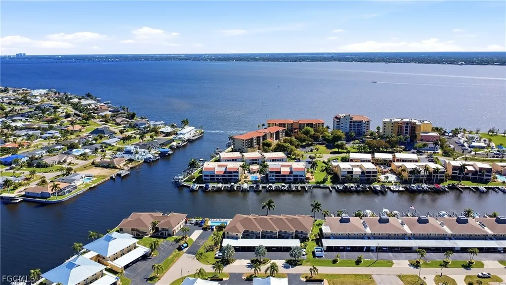 4005 SE 19th Place Cape Coral FL 33904