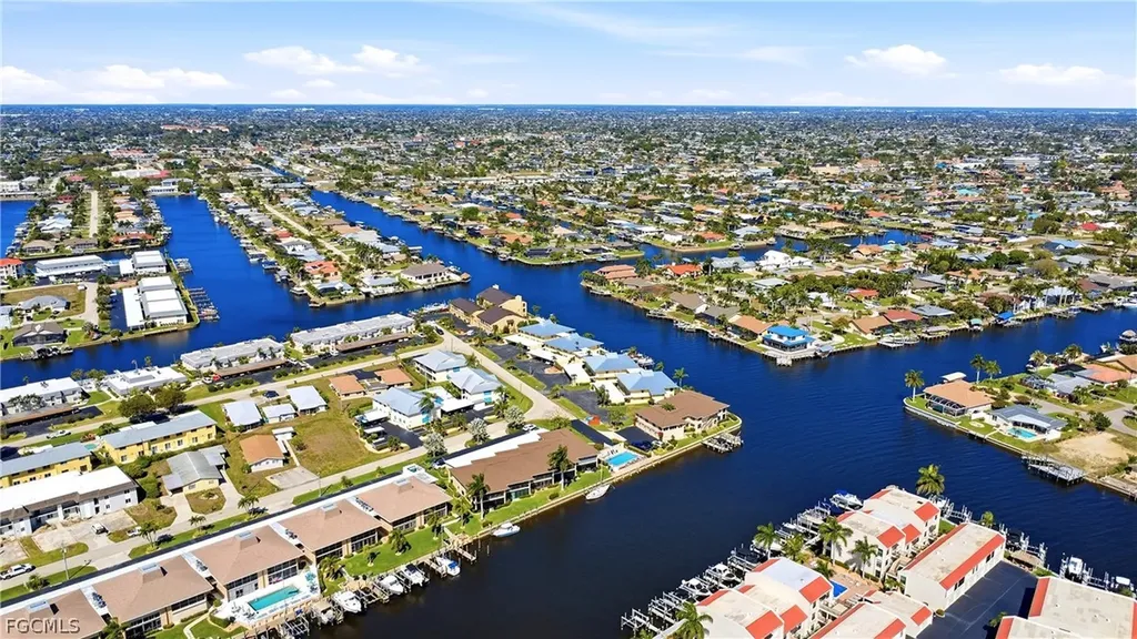 4005 SE 19th Place Cape Coral FL 33904
