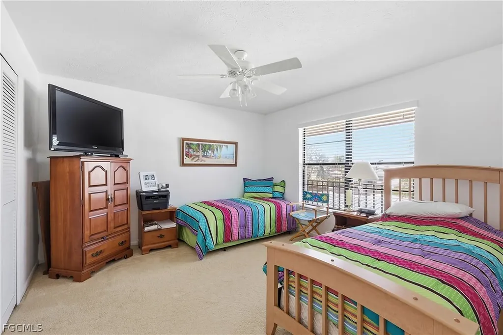 4005 SE 19th Place Cape Coral FL 33904
