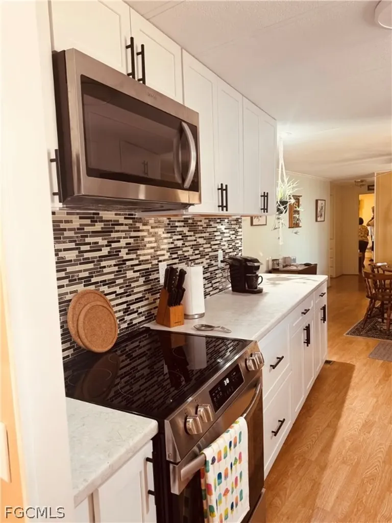 11 Poinsettia Drive Fort Myers FL 33905