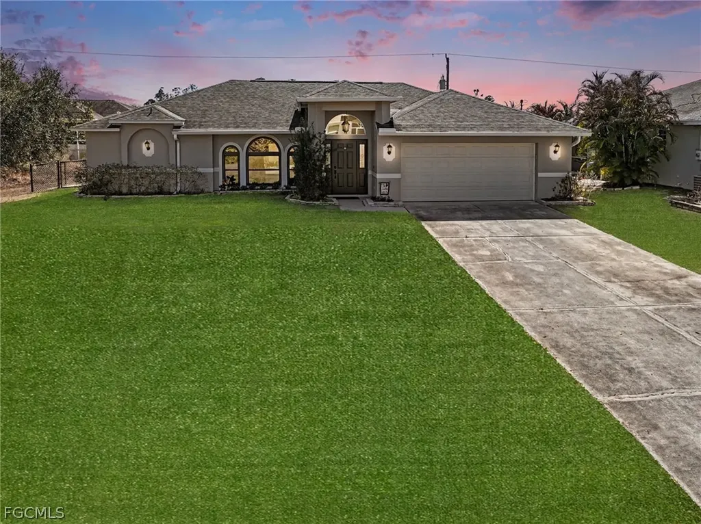 6371 Maytree Circle Fort Myers FL 33905