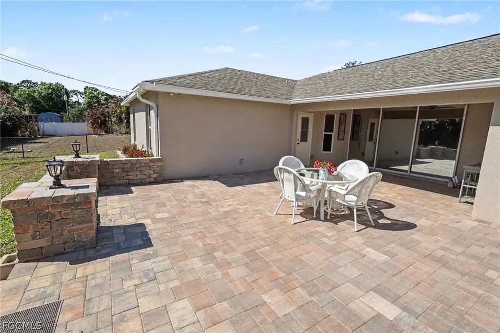6371 Maytree Circle Fort Myers FL 33905