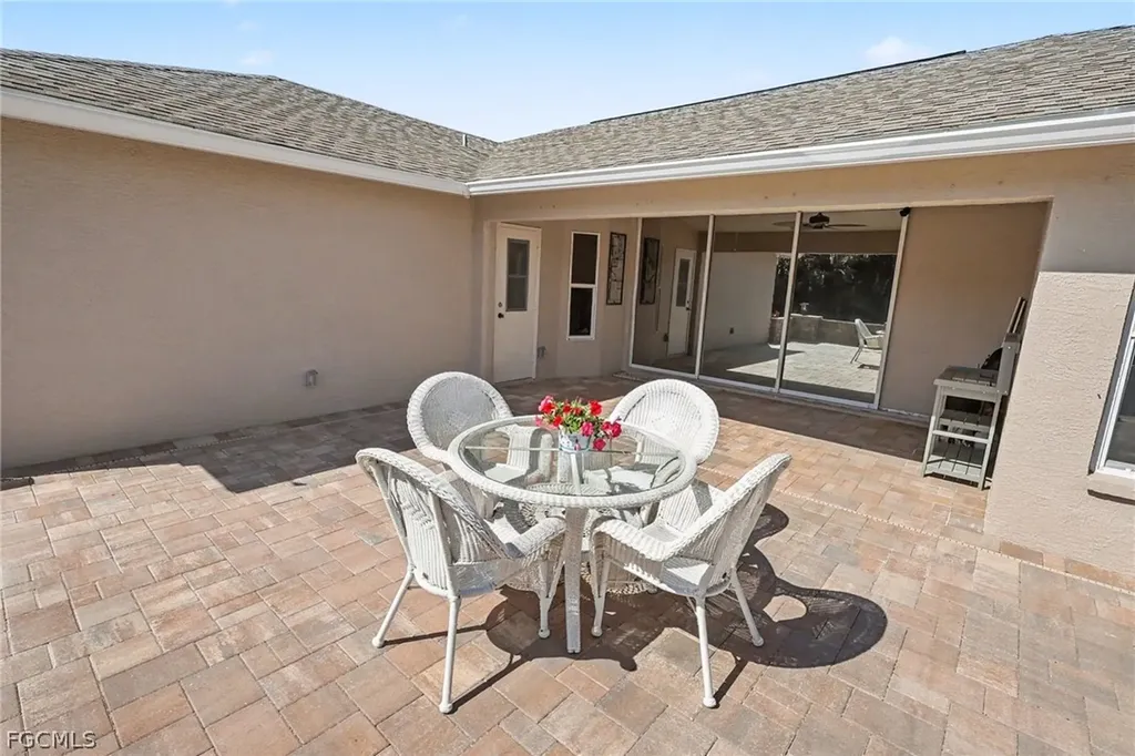 6371 Maytree Circle Fort Myers FL 33905
