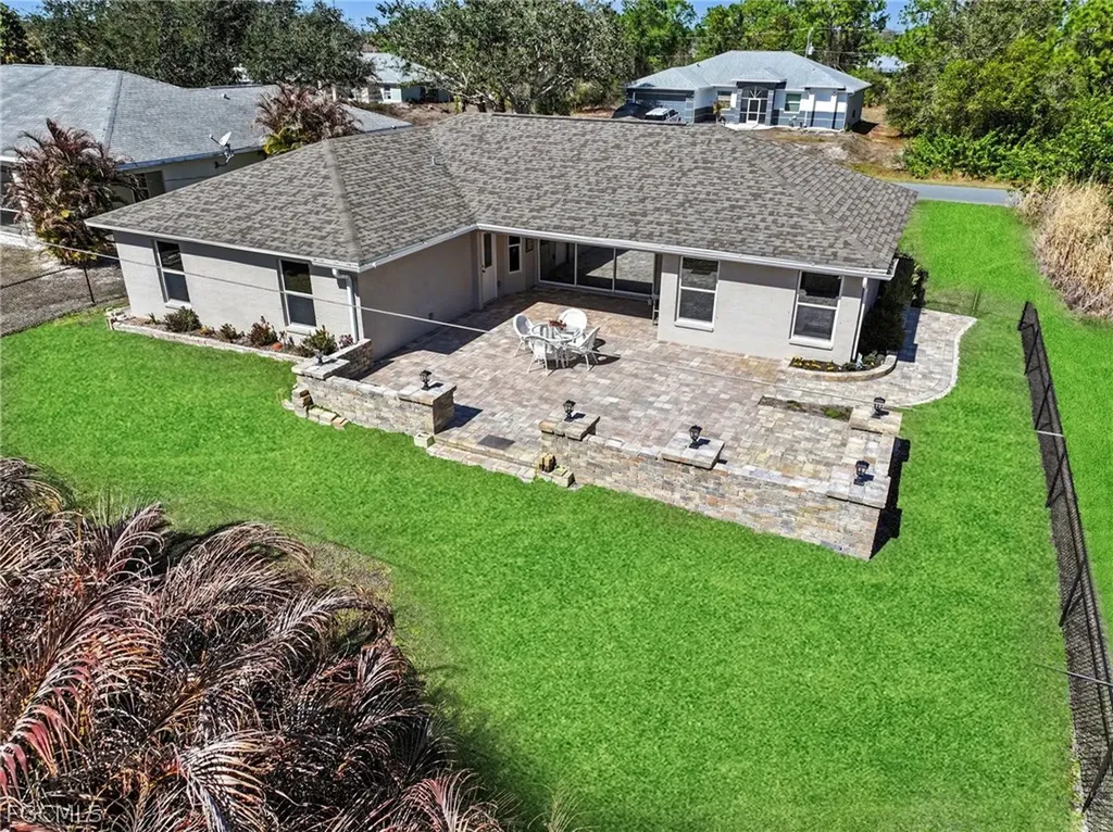 6371 Maytree Circle Fort Myers FL 33905
