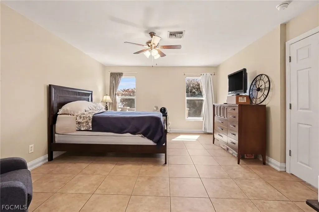 6371 Maytree Circle Fort Myers FL 33905