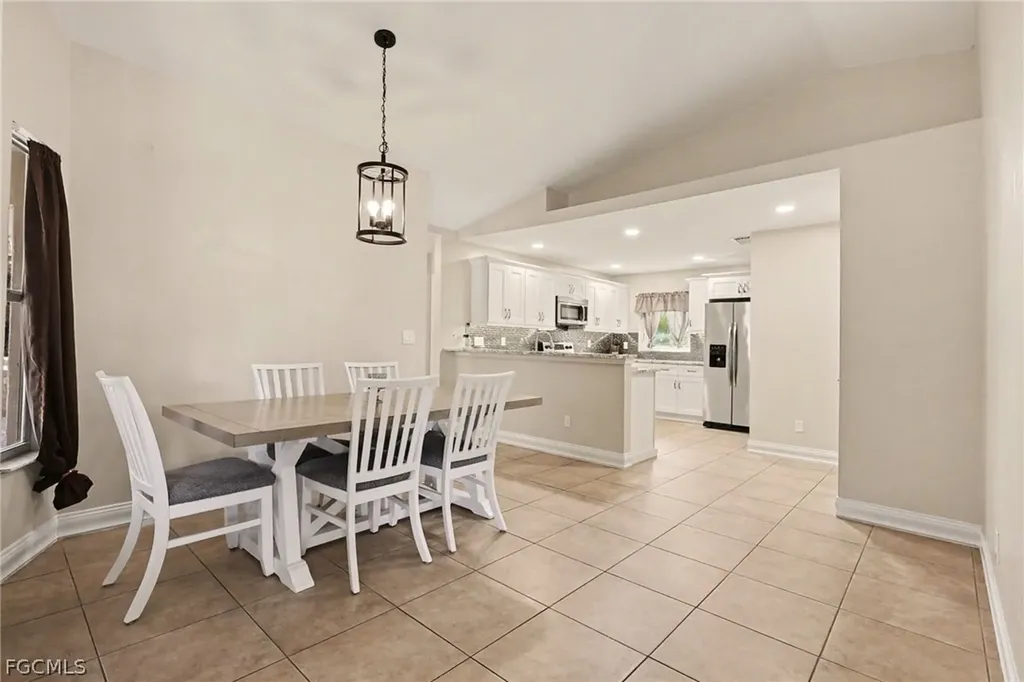 6371 Maytree Circle Fort Myers FL 33905
