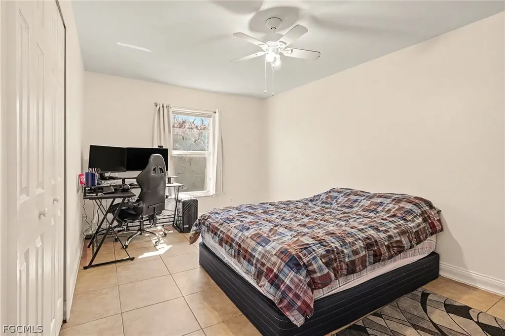 6371 Maytree Circle Fort Myers FL 33905