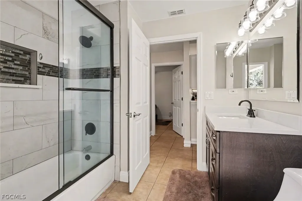 6371 Maytree Circle Fort Myers FL 33905