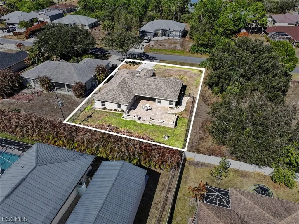 6371 Maytree Circle Fort Myers FL 33905