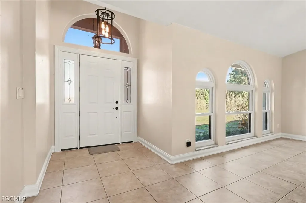 6371 Maytree Circle Fort Myers FL 33905