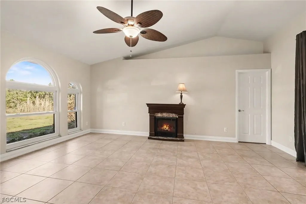 6371 Maytree Circle Fort Myers FL 33905