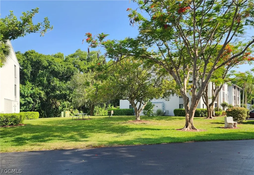 9570 Green Cypress Lane Fort Myers FL 33905