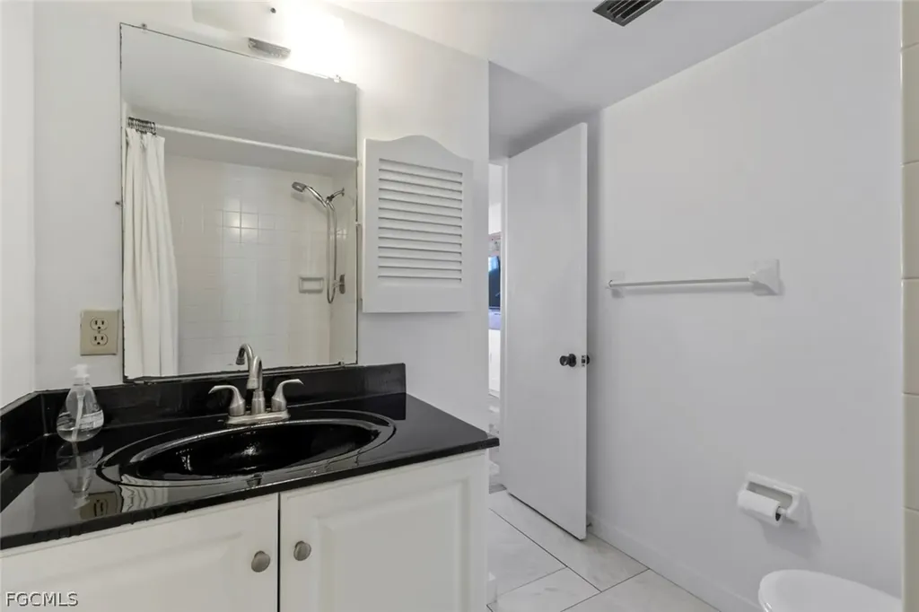 9395 Pennsylvania Avenue Bonita Springs FL 34135