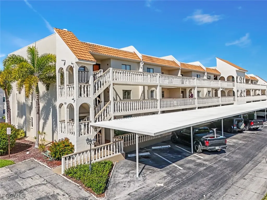 9395 Pennsylvania Avenue Bonita Springs FL 34135