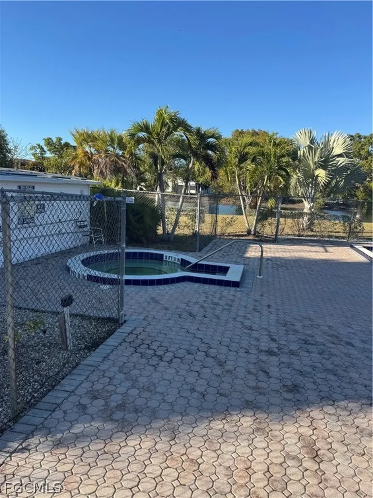 12966 Cherrydale Court Fort Myers FL 33919