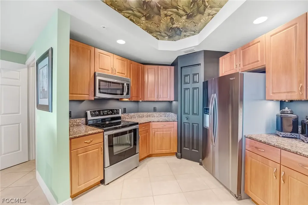 2743 1st Street Fort Myers FL 33916