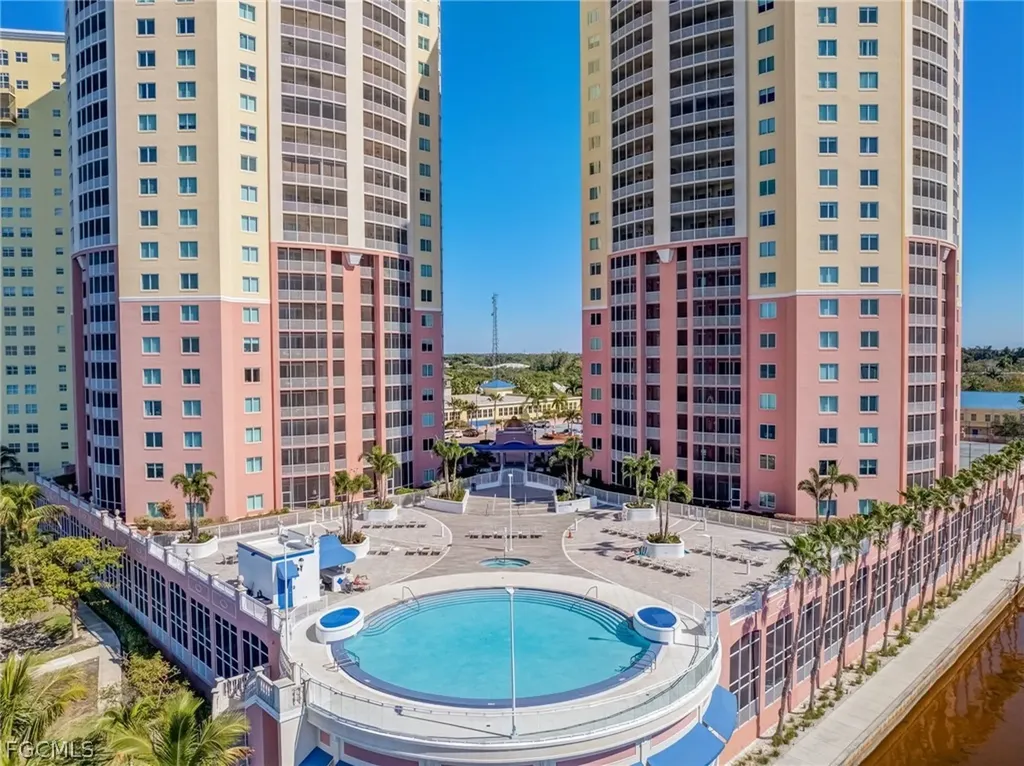 2743 1st Street Fort Myers FL 33916