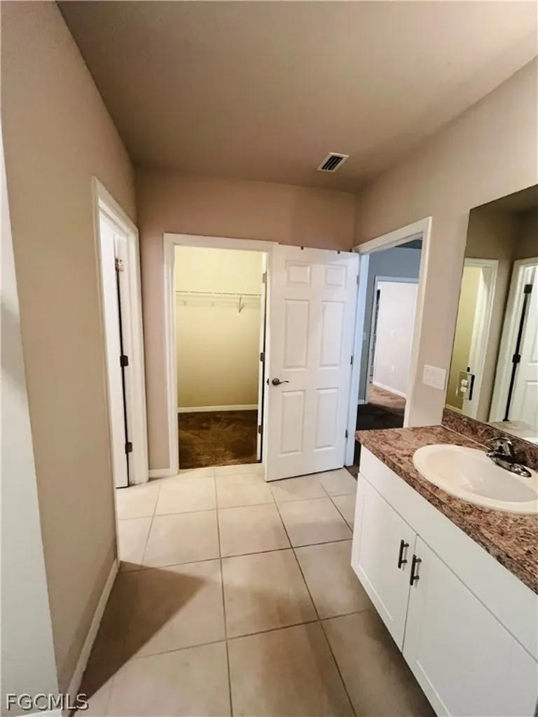 10601 Crossback Lane Lehigh Acres FL 33936