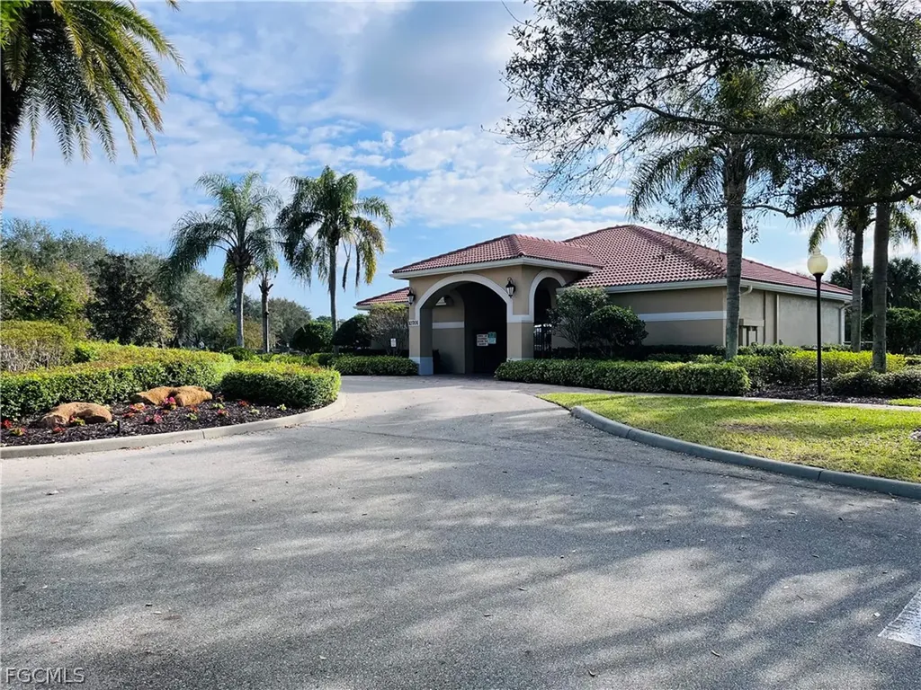 10601 Crossback Lane Lehigh Acres FL 33936