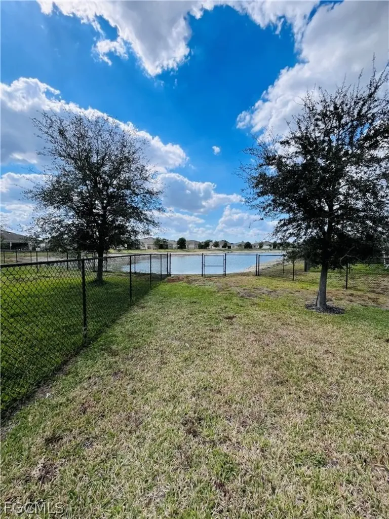 10601 Crossback Lane Lehigh Acres FL 33936