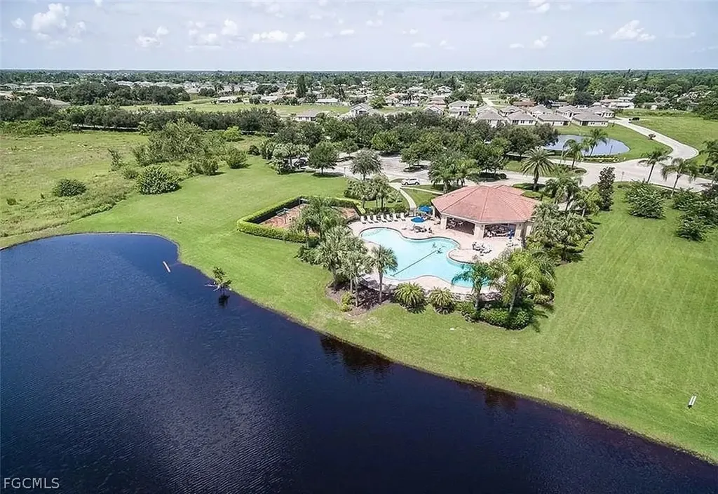 10601 Crossback Lane Lehigh Acres FL 33936