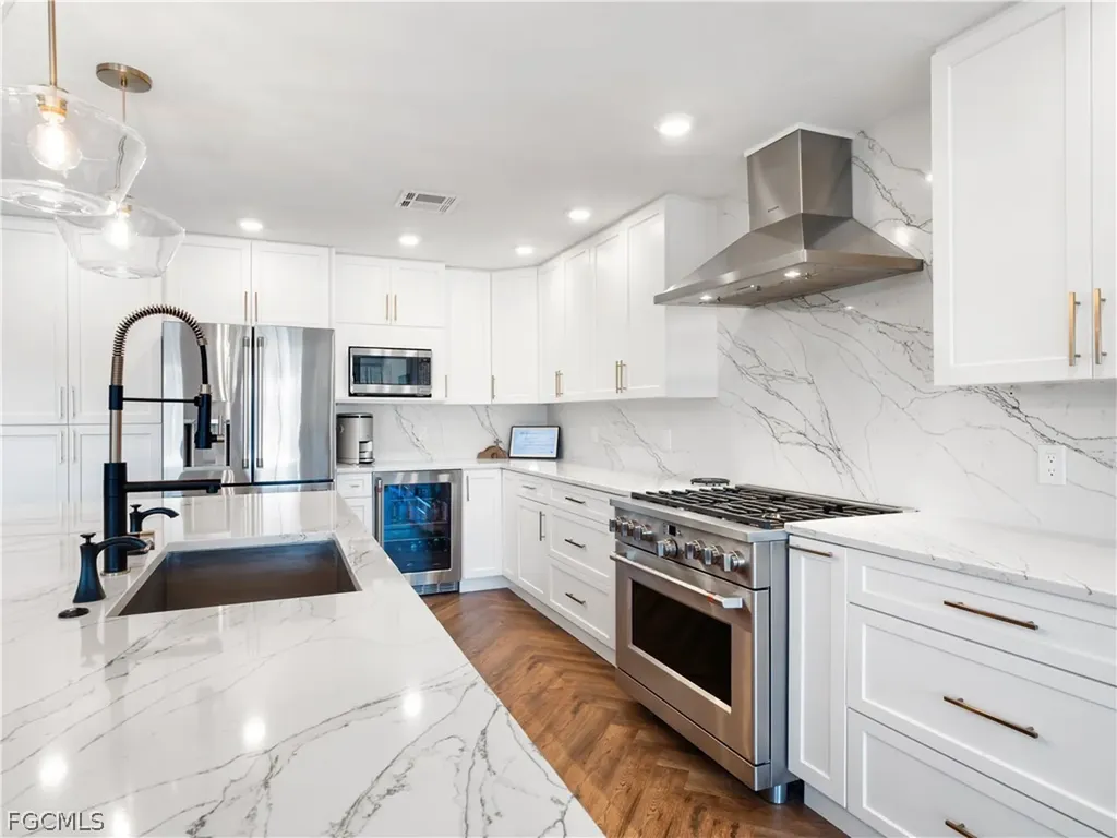 6610 Joanna Circle Fort Myers FL 33919