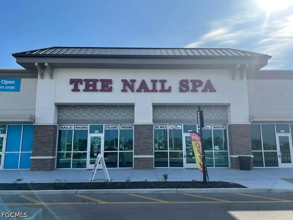 20852 Napa Loop Estero FL 33928
