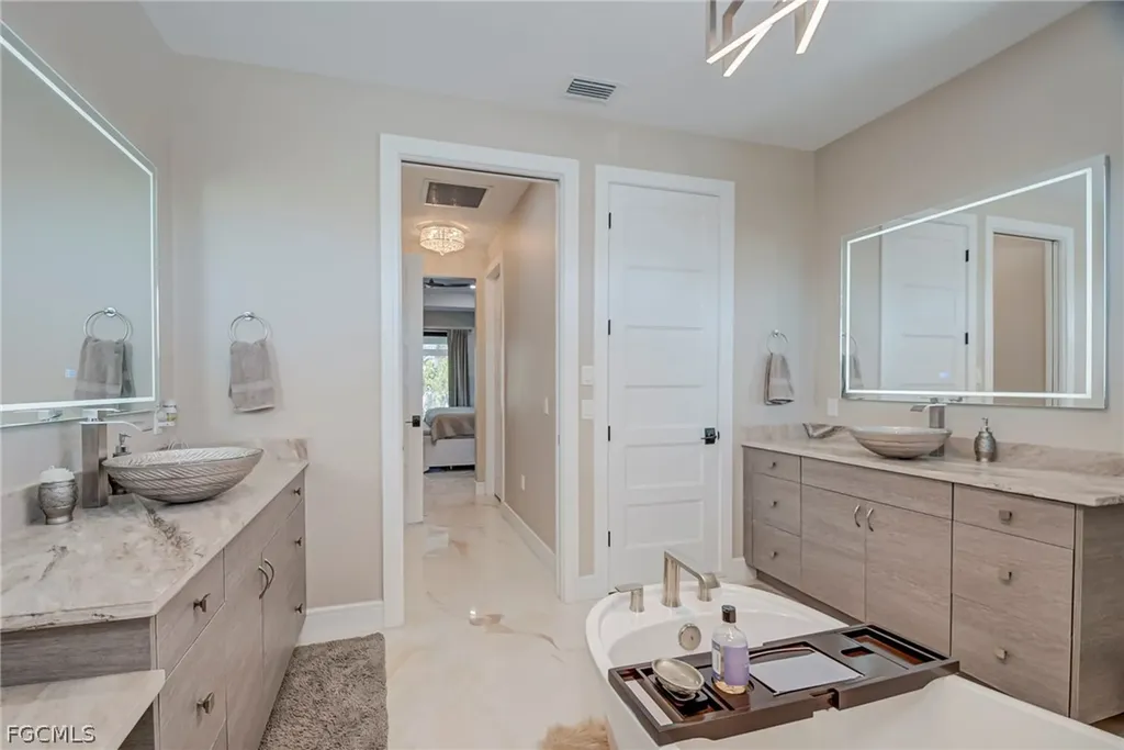 1807 SW 46th Terrace Cape Coral FL 33914