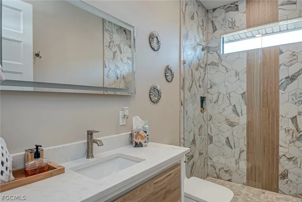 1807 SW 46th Terrace Cape Coral FL 33914
