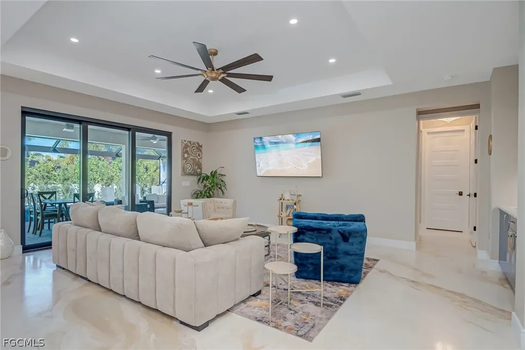 1807 SW 46th Terrace Cape Coral FL 33914