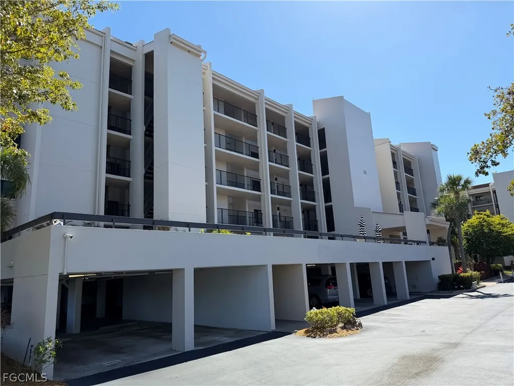 4100 Steamboat Bend E Fort Myers FL 33919