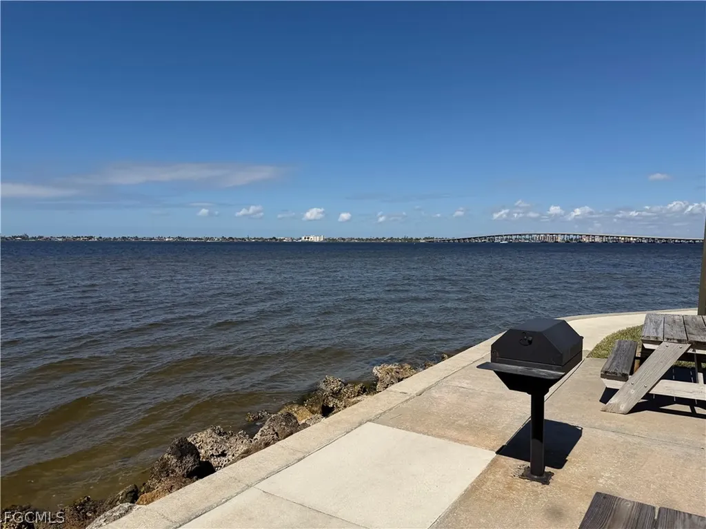 4100 Steamboat Bend E Fort Myers FL 33919
