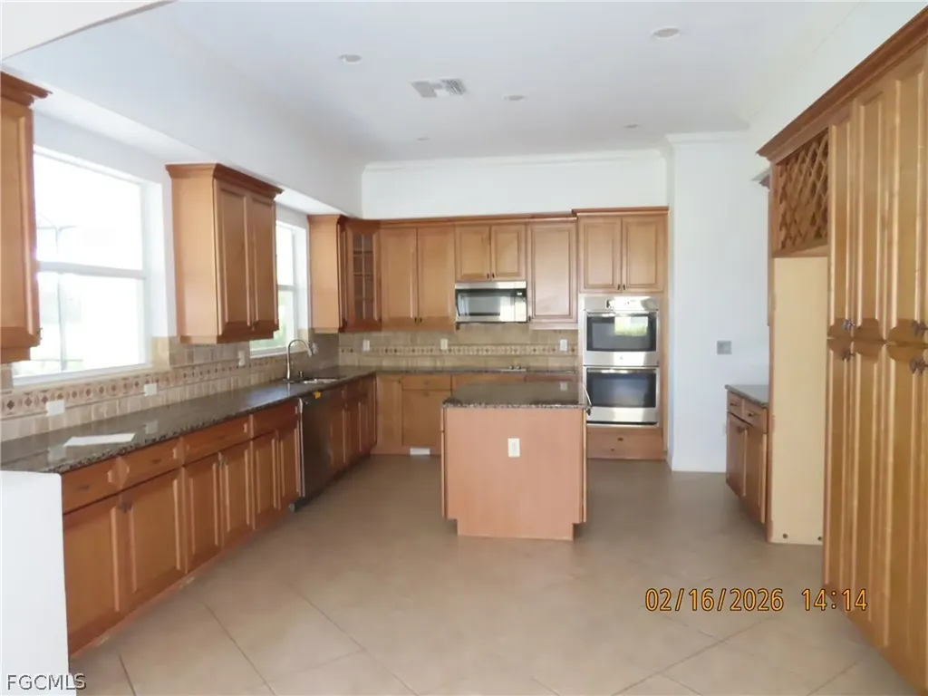 1769 Birdie Drive Naples FL 34120