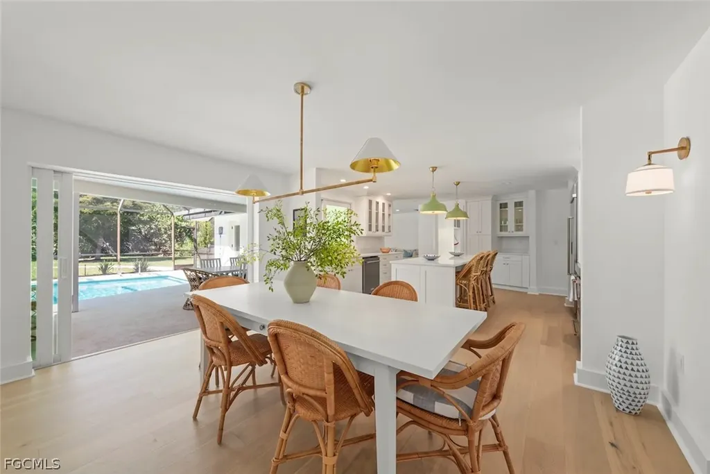 668 Anchor Drive Sanibel FL 33957