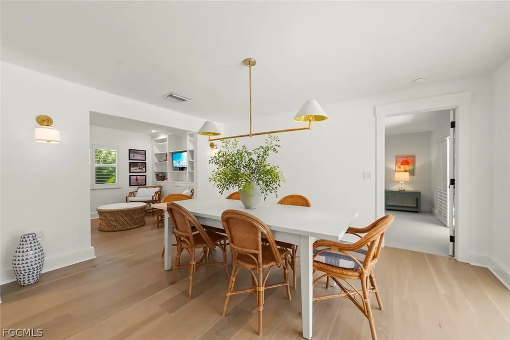 668 Anchor Drive Sanibel FL 33957