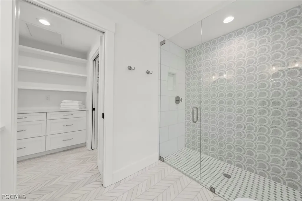 668 Anchor Drive Sanibel FL 33957