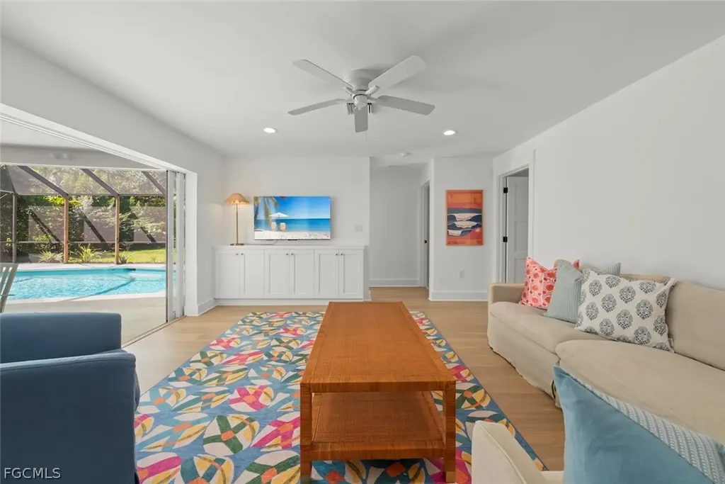 668 Anchor Drive Sanibel FL 33957