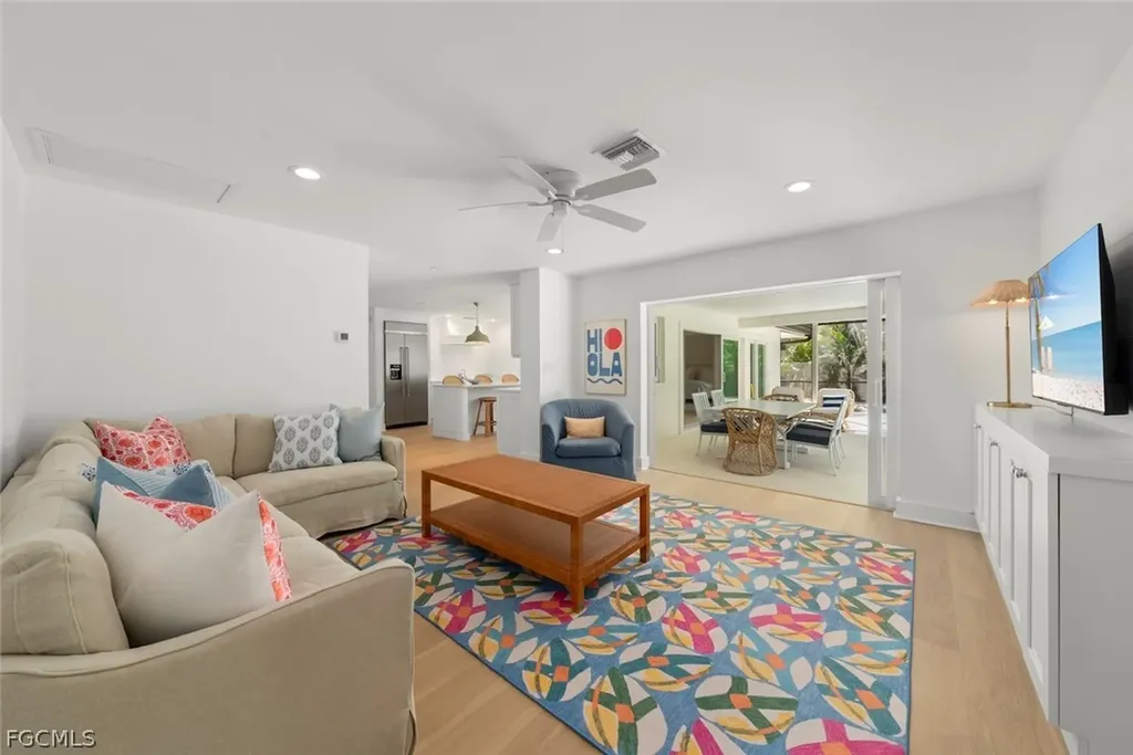 668 Anchor Drive Sanibel FL 33957