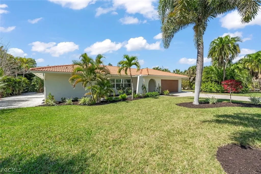 668 Anchor Drive Sanibel FL 33957