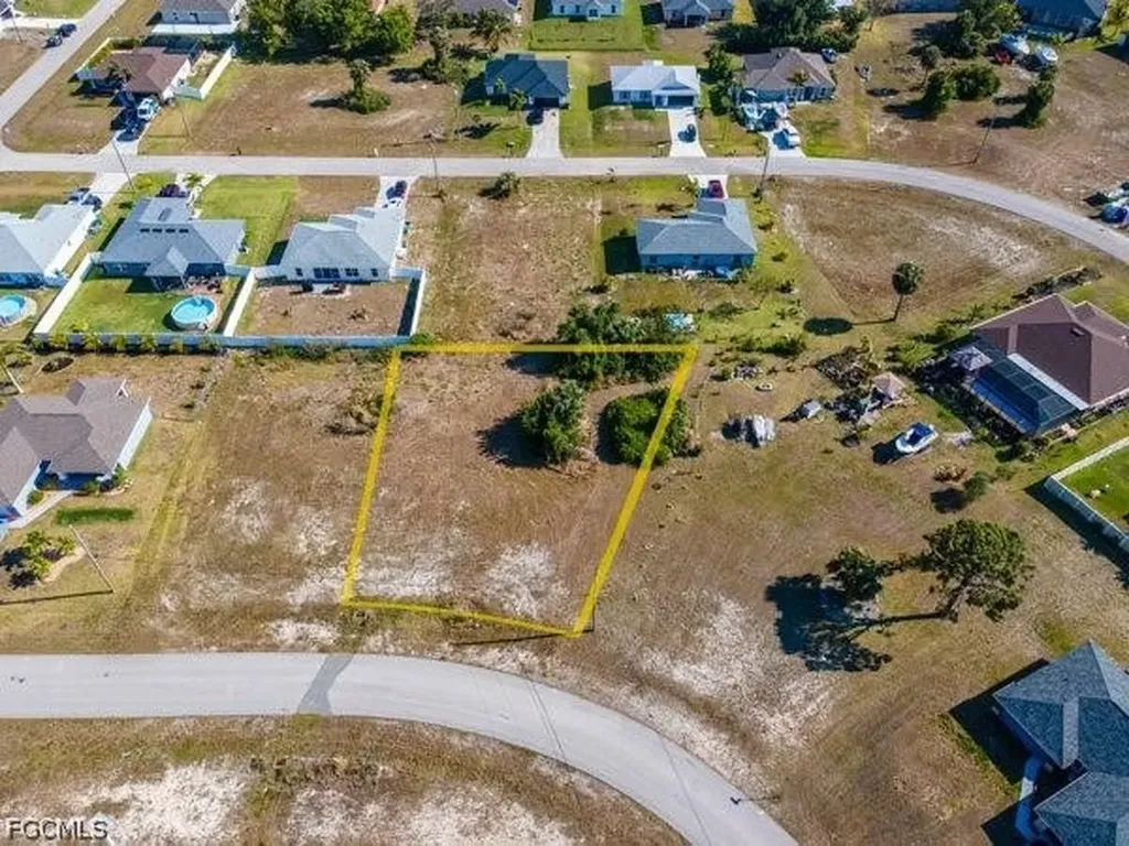 2106 NE 41st Street Cape Coral FL 33909