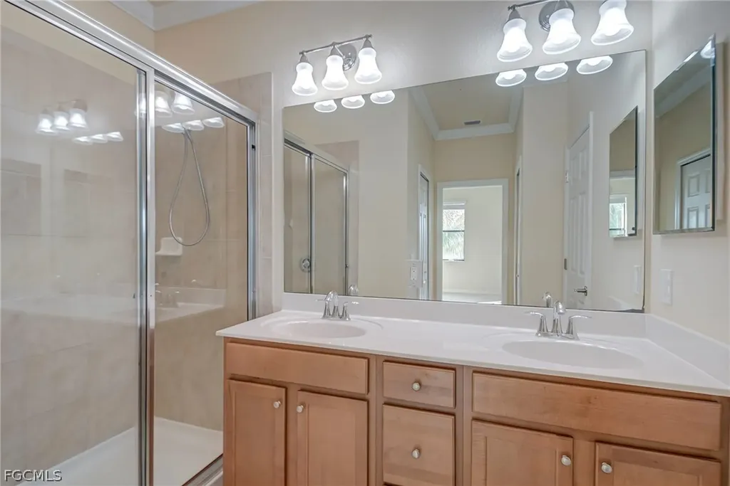 8103 Summerfield Street Fort Myers FL 33919