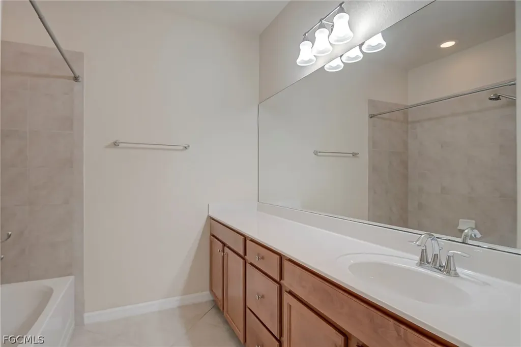 8103 Summerfield Street Fort Myers FL 33919
