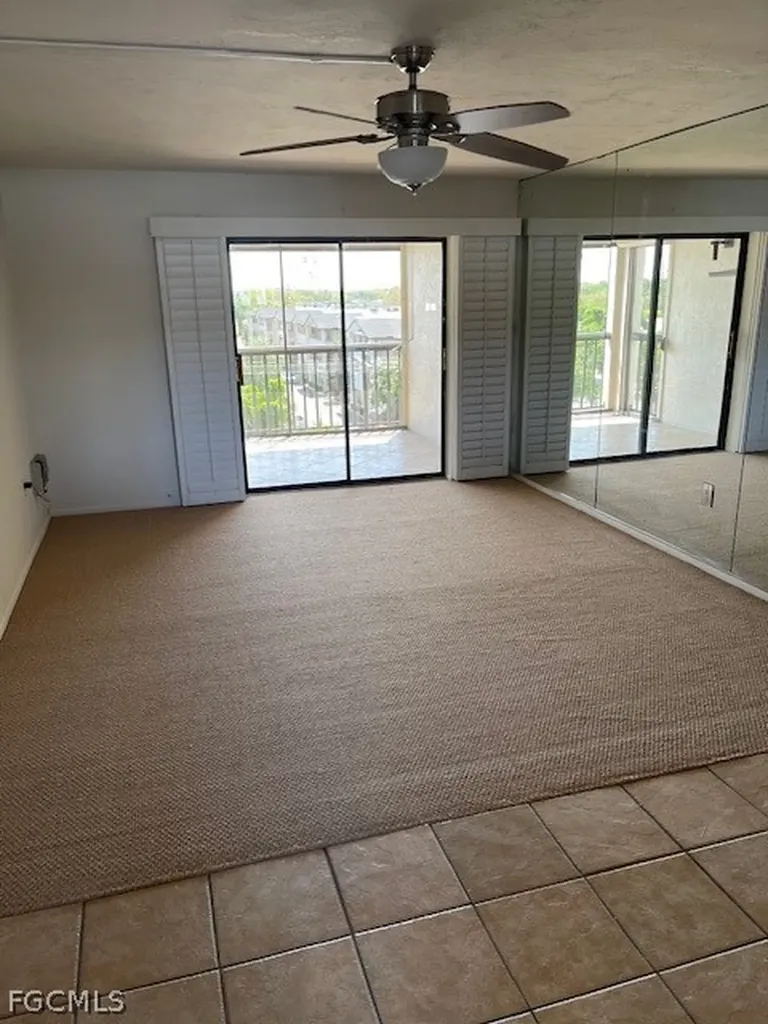2121 Collier Avenue Fort Myers FL 33901