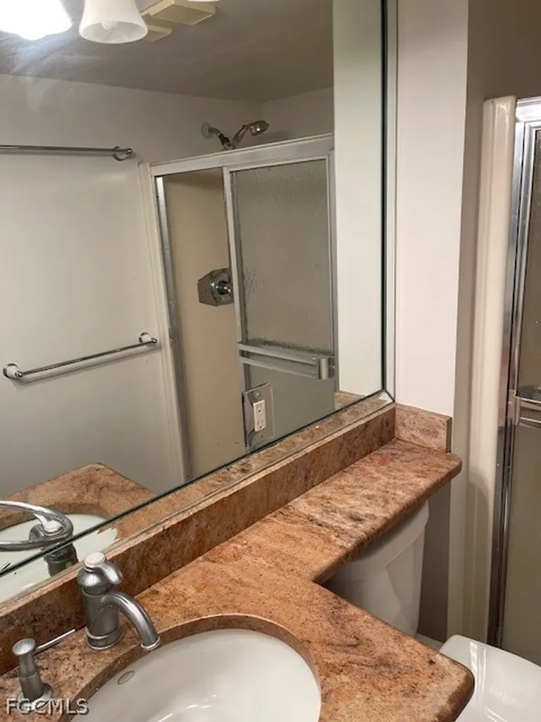 2121 Collier Avenue Fort Myers FL 33901