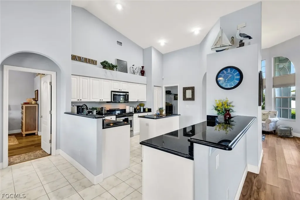 3908 SW 22nd Place Cape Coral FL 33914