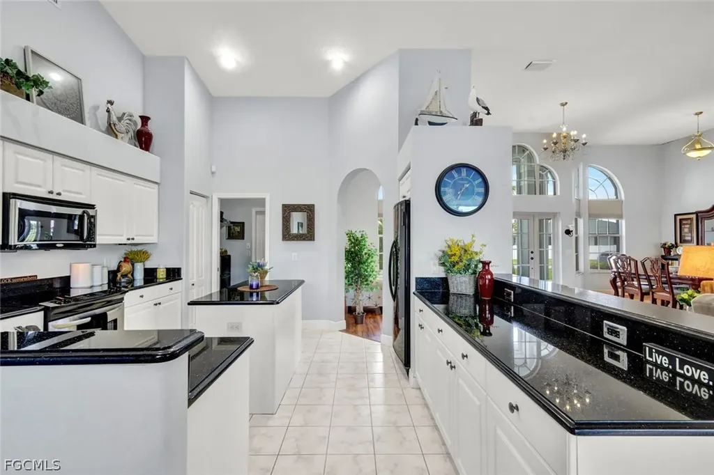 3908 SW 22nd Place Cape Coral FL 33914