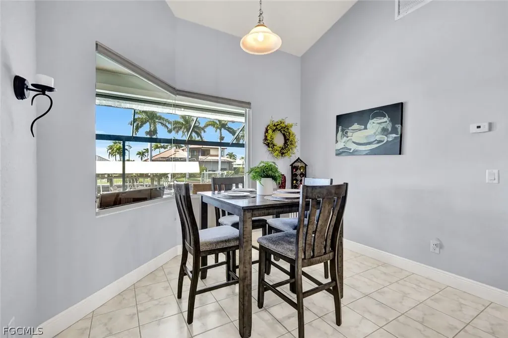 3908 SW 22nd Place Cape Coral FL 33914