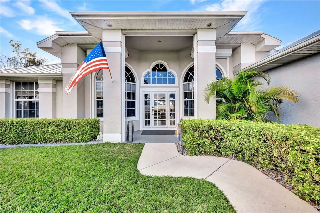 3908 SW 22nd Place Cape Coral FL 33914